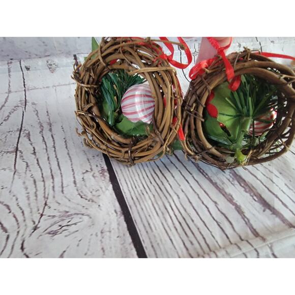 Set of 2 Mini Christmas Wreath Ornaments with Gift Berries Rustic Holiday Decor - Picture 7 of 9
